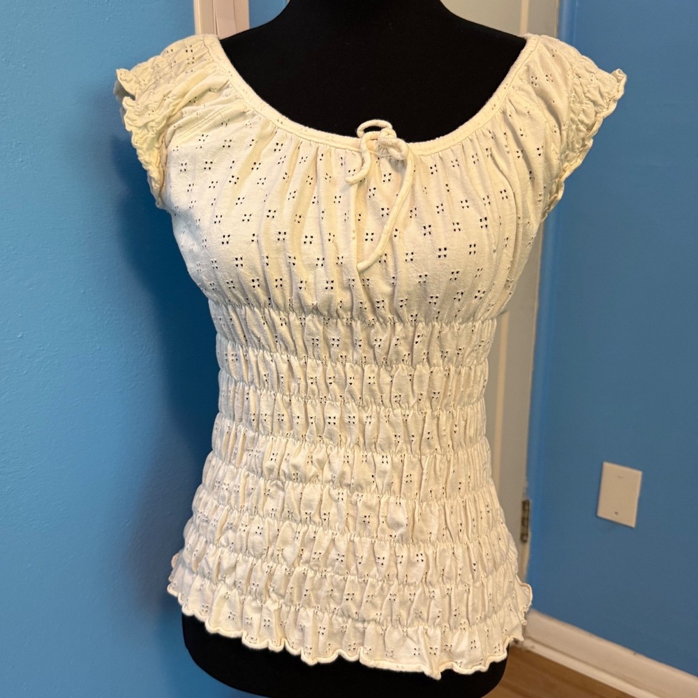 DKNY Jeans Cream Eyelet Smocked Babydoll Milkmaid Coquette Top Womens Medium